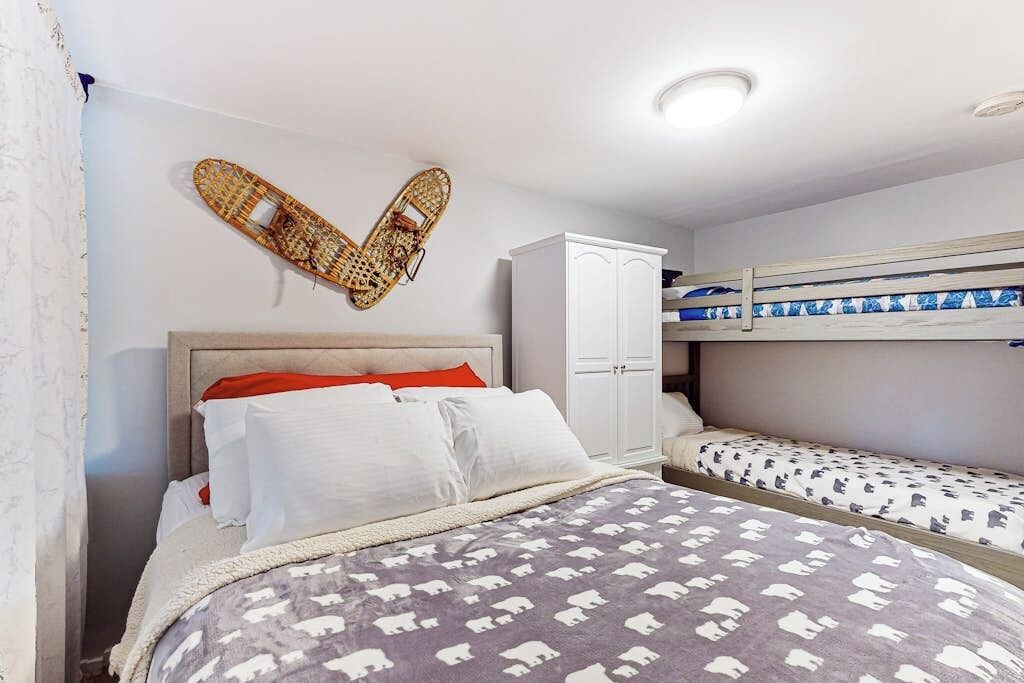 Photo of Bedroom in Warren