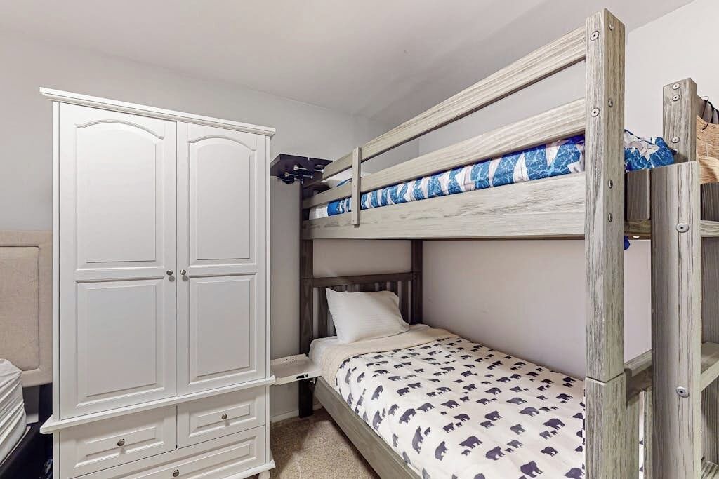Photo of Bedroom in Warren