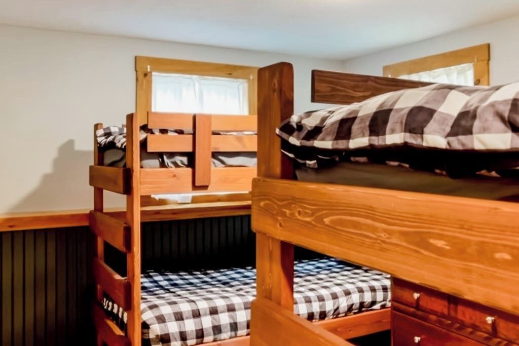 Photo of Bedroom in Bethel