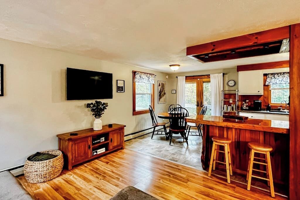 Photo of Livingroom in Bethel