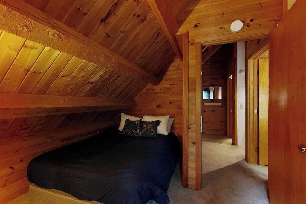 Photo of Bedroom in Bartlett