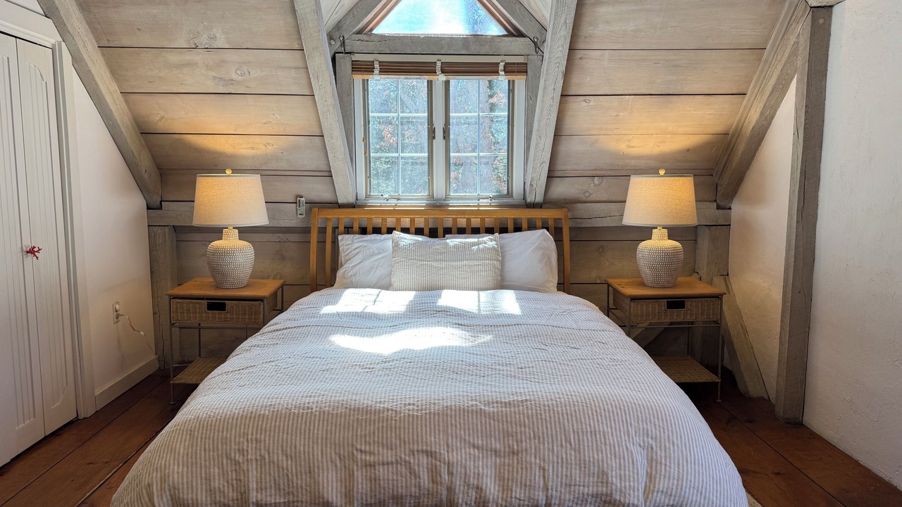 Photo of Bedroom in West Tisbury
