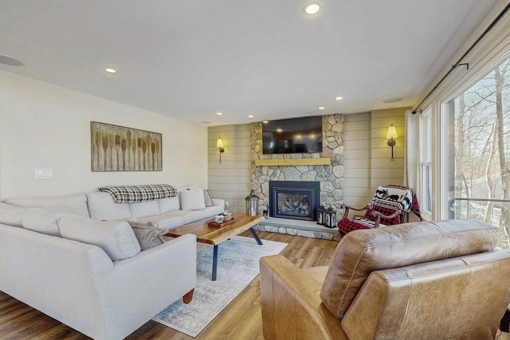 Photo of Livingroom in Gray