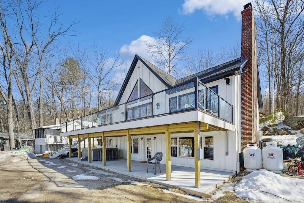 Photo of Outdoor in Gray