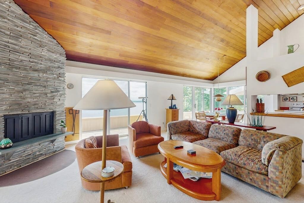 Photo of Livingroom in North Hero