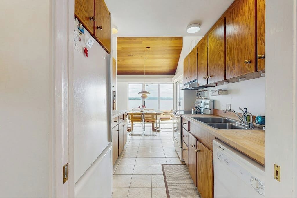 Photo of Kitchen in North Hero