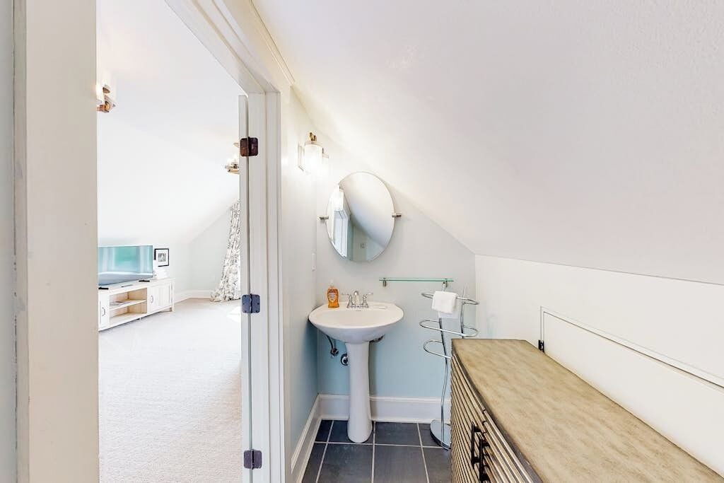 Photo of Bathroom in Waterbury Center