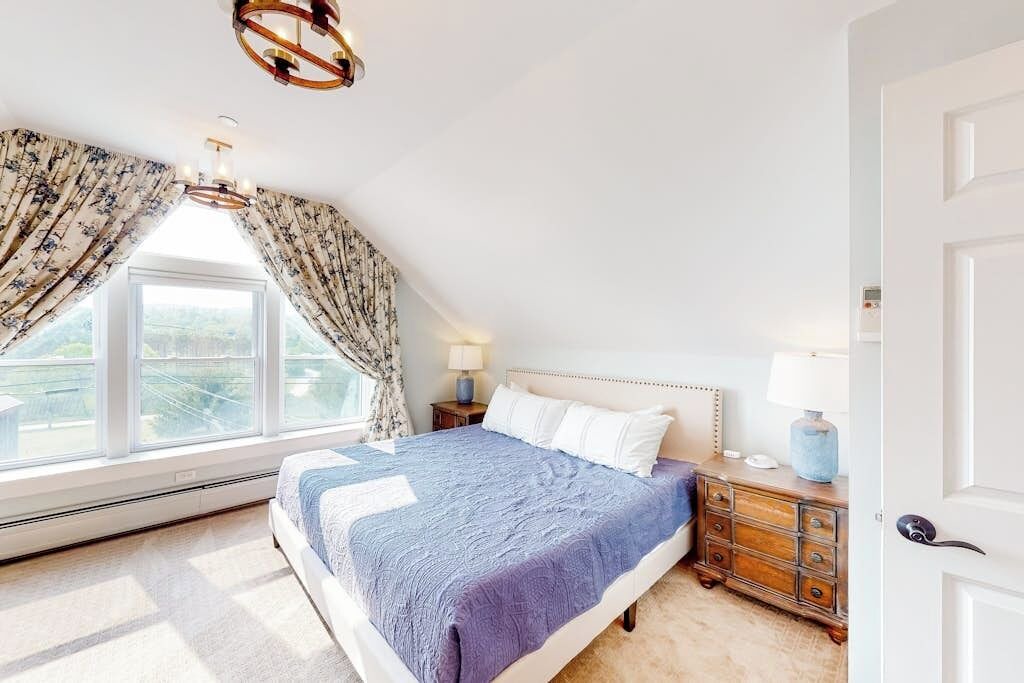 Photo of Bedroom in Waterbury Center