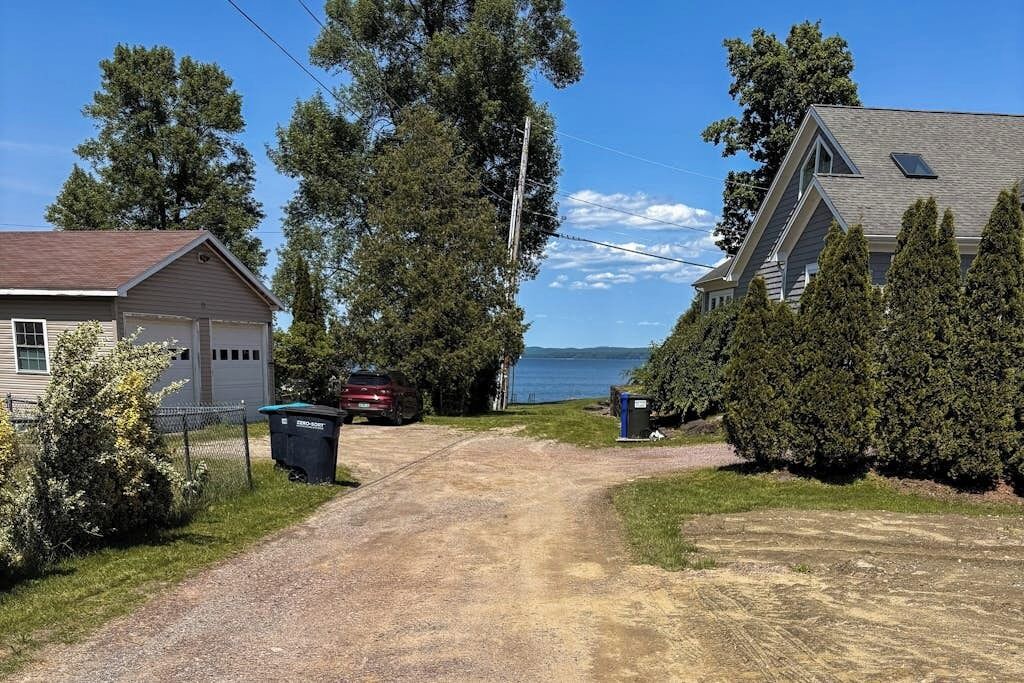Photo of Outdoor in Malletts Bay
