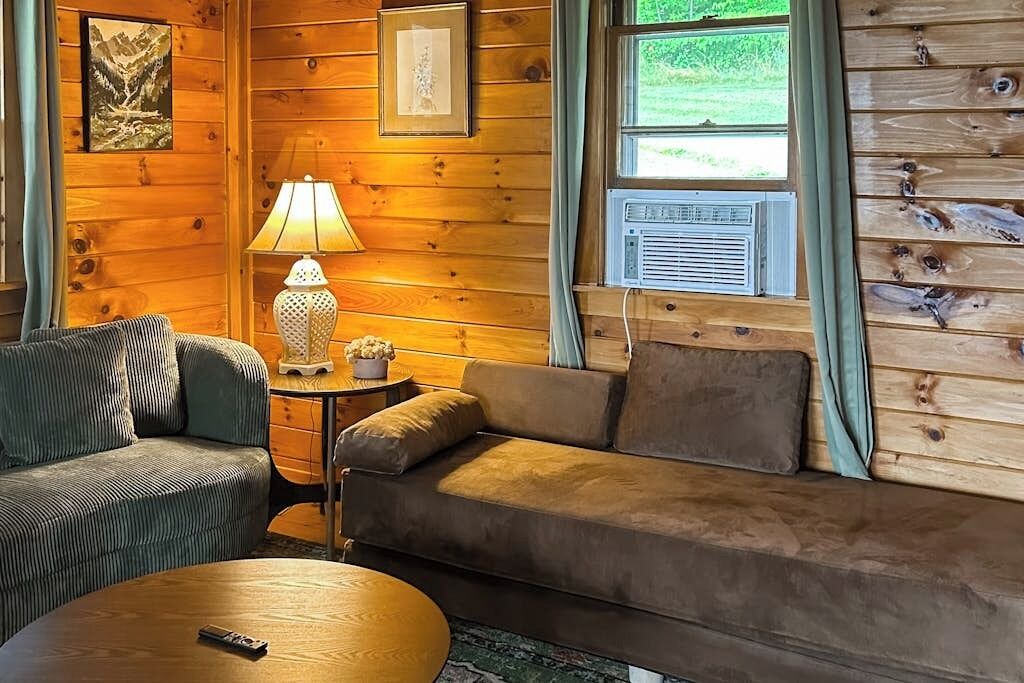 Photo of Livingroom in Glover