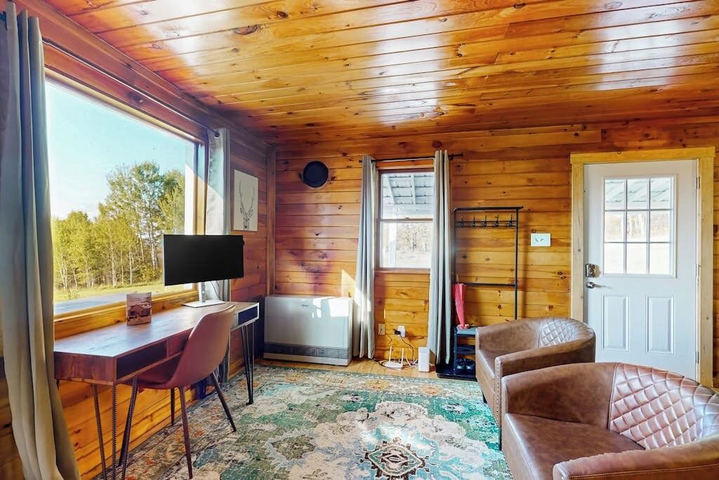 Photo of Livingroom in Glover
