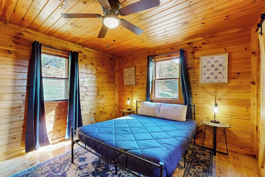 Photo of Bedroom in Glover