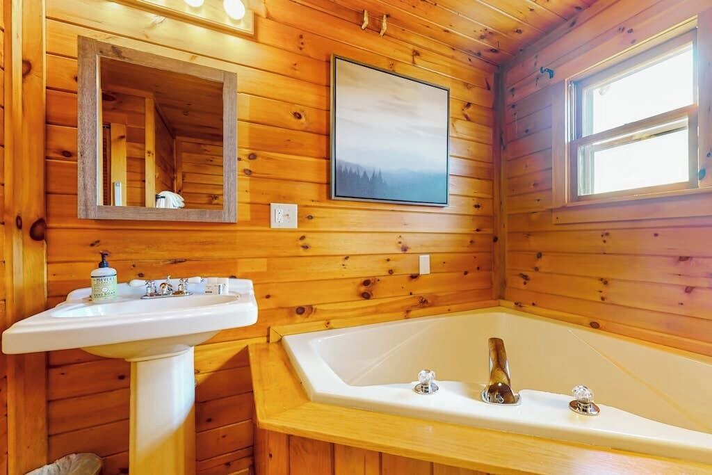Photo of Bathroom in Glover