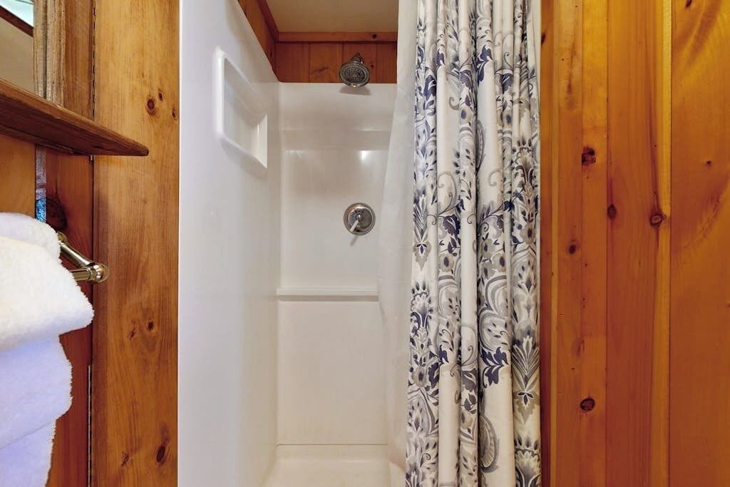 Photo of Bathroom in Malletts Bay