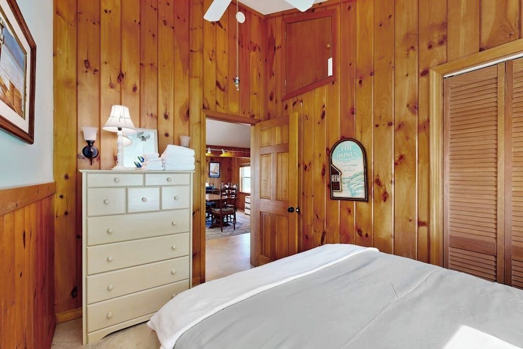 Photo of Bedroom in Malletts Bay