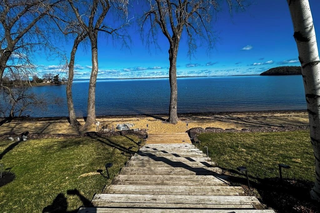 Photo of Others in Malletts Bay