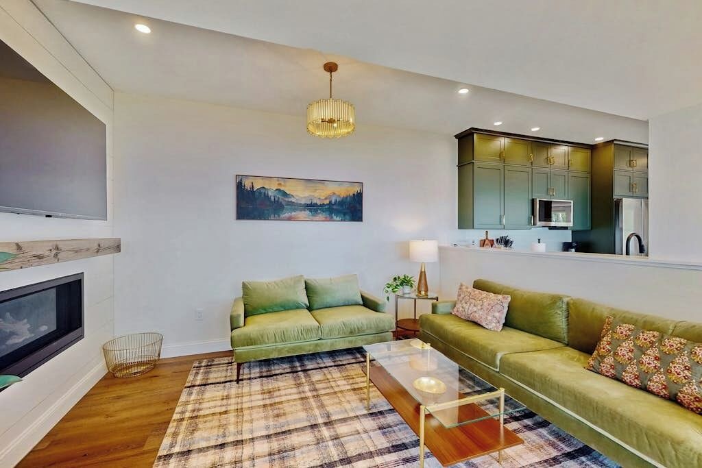 Photo of Livingroom in Malletts Bay