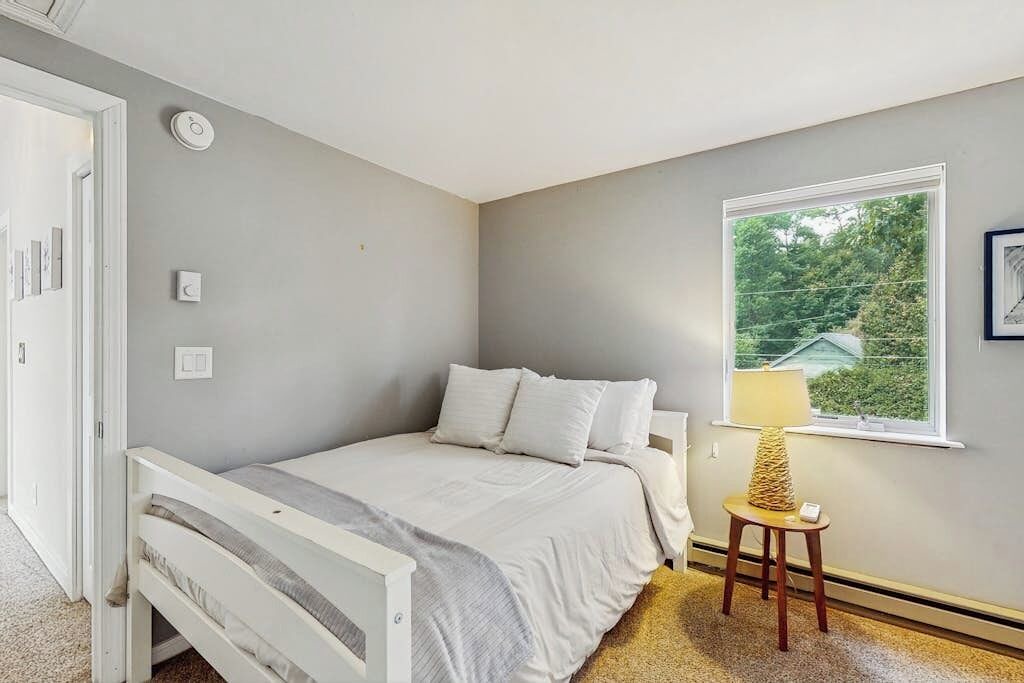 Photo of Bedroom in Malletts Bay