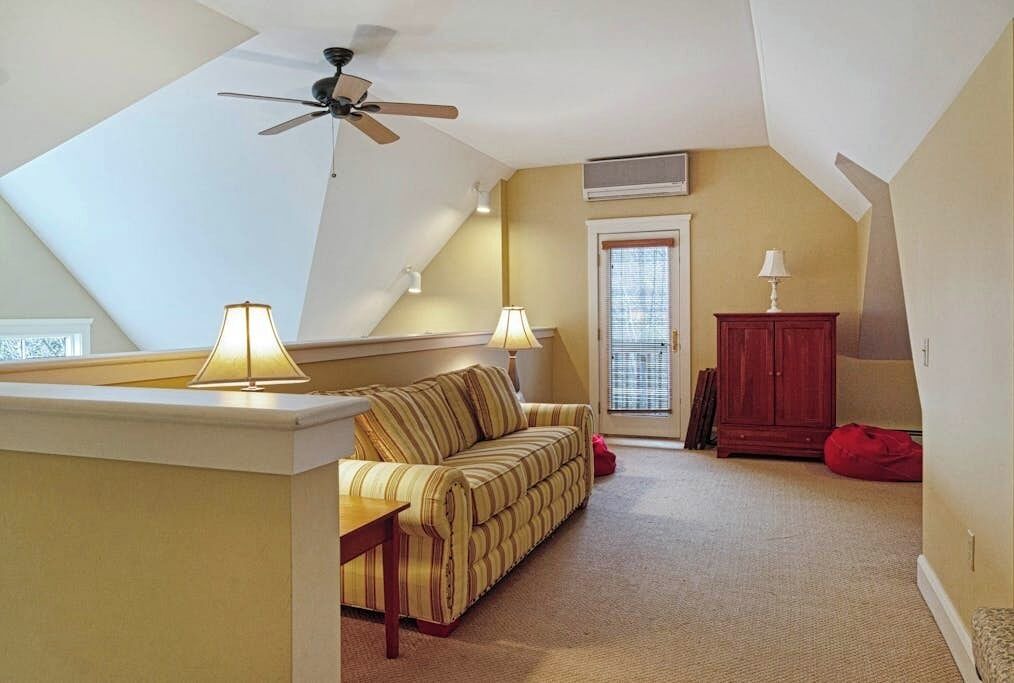 Photo of Livingroom in Proctorsville