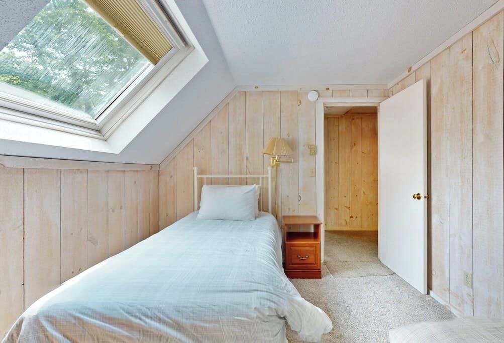 Photo of Bedroom in West Dover