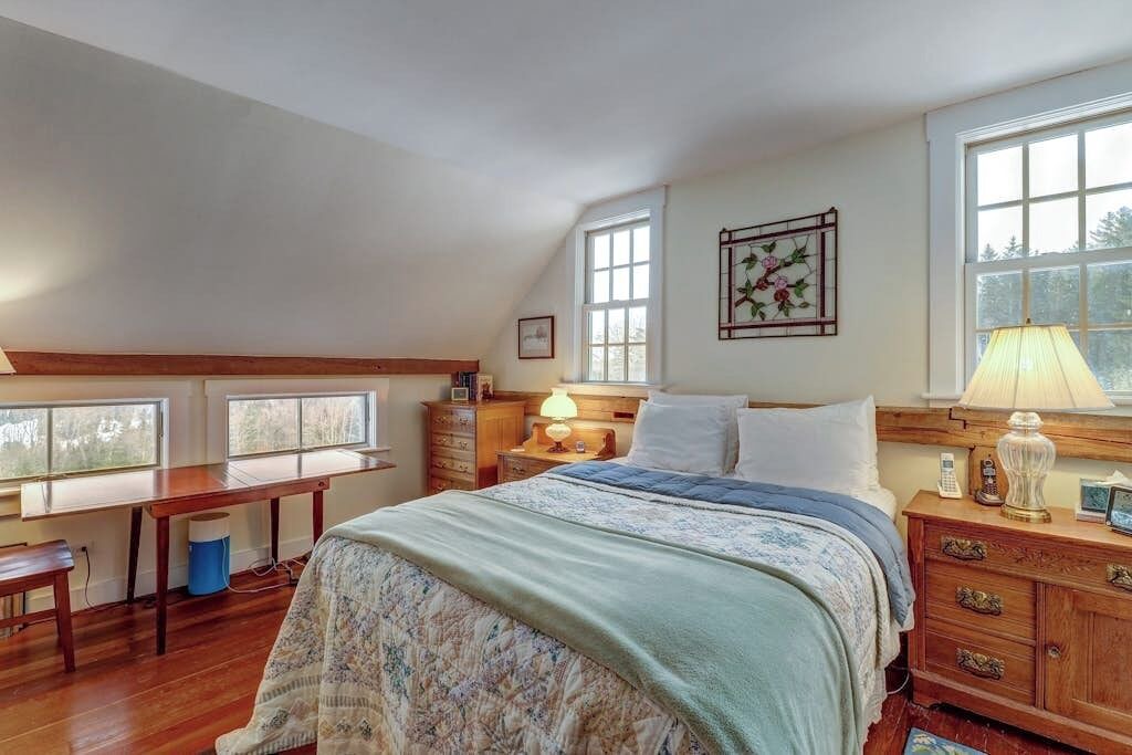 Photo of Bedroom in Belmont