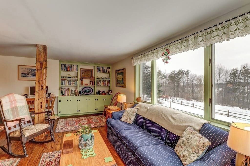 Photo of Livingroom in Belmont