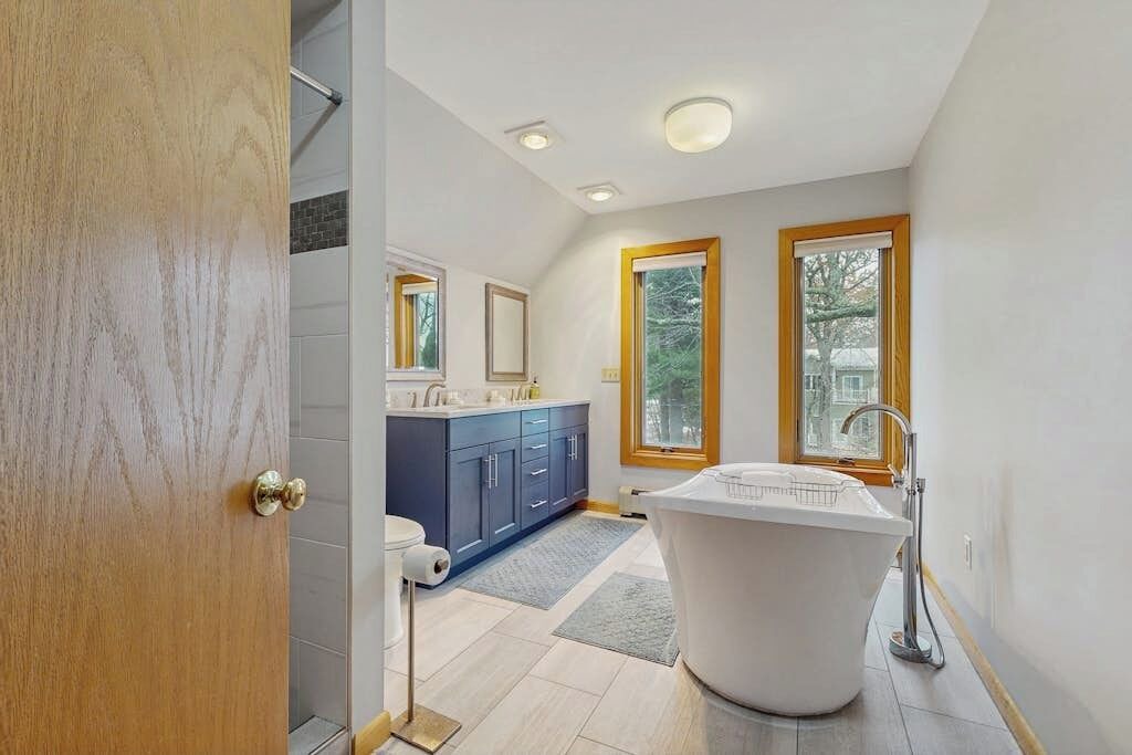 Photo of Bathroom in Malletts Bay