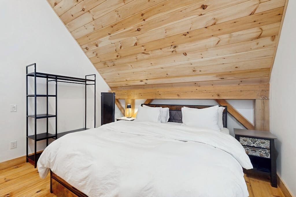 Photo of Bedroom in Readsboro