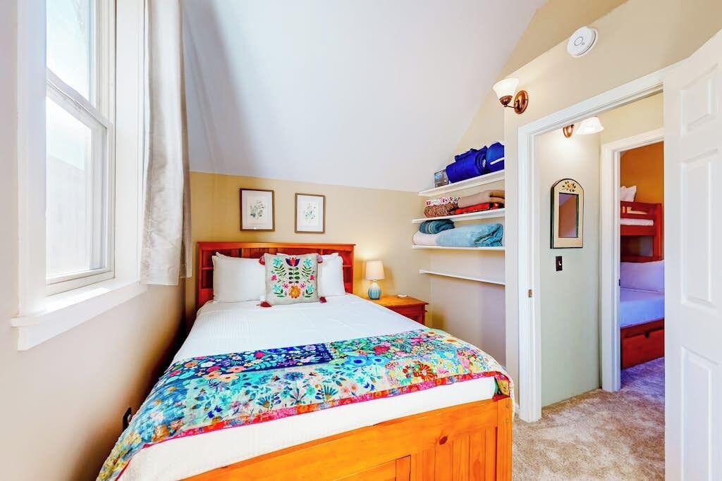 Photo of Bedroom in Proctorsville
