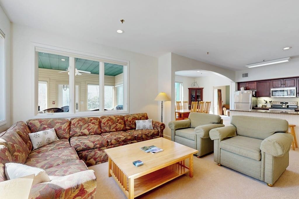 Photo of Livingroom in Jeffersonville