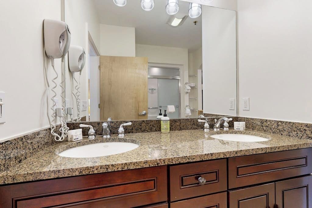 Photo of Bathroom in Jeffersonville