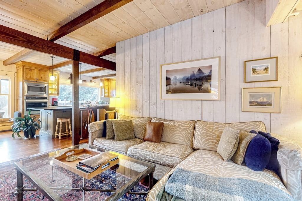 Photo of Livingroom in Manchester Center