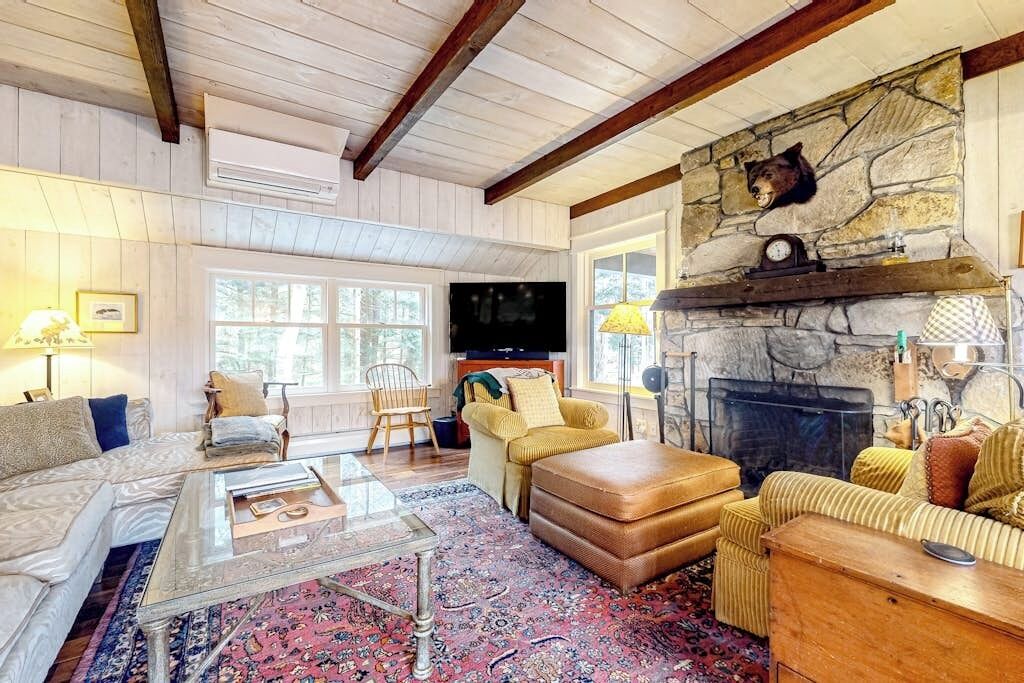 Photo of Livingroom in Manchester Center