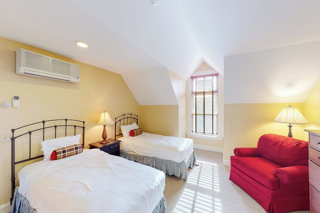 Photo of Bedroom in Proctorsville