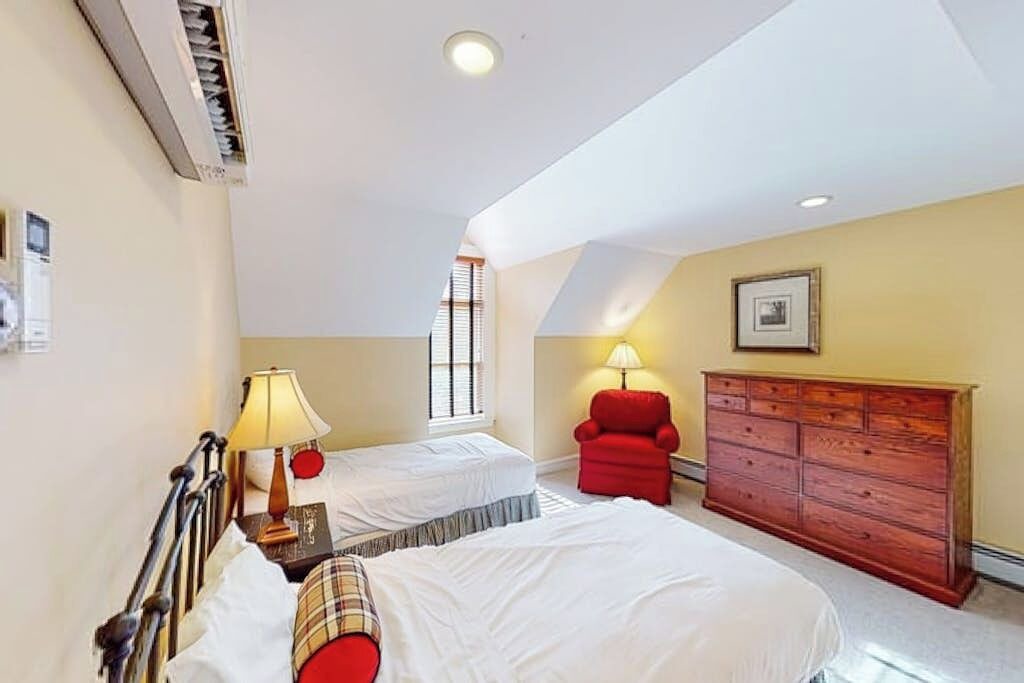 Photo of Bedroom in Proctorsville