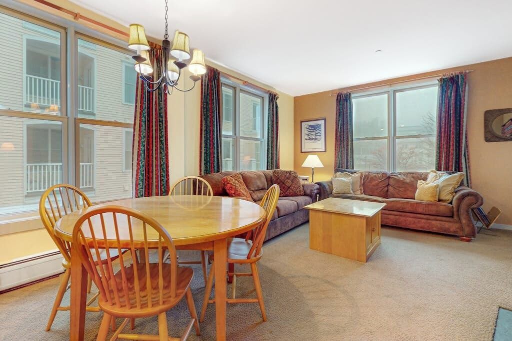 Photo of Livingroom in Stratton Mountain