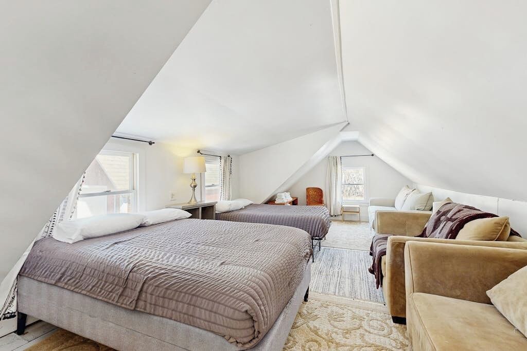 Photo of Bedroom in Proctorsville