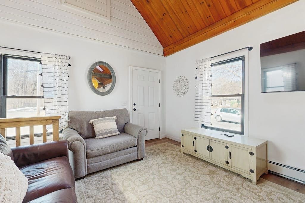 Photo of Livingroom in Proctorsville