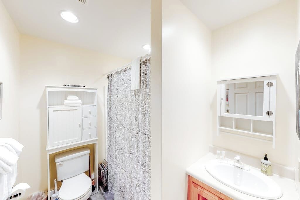 Photo of Bathroom in Wardsboro