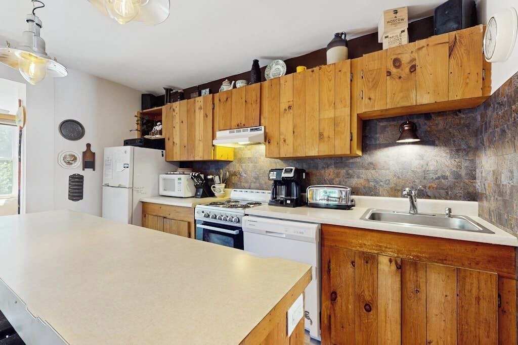 Photo of Kitchen in Proctorsville