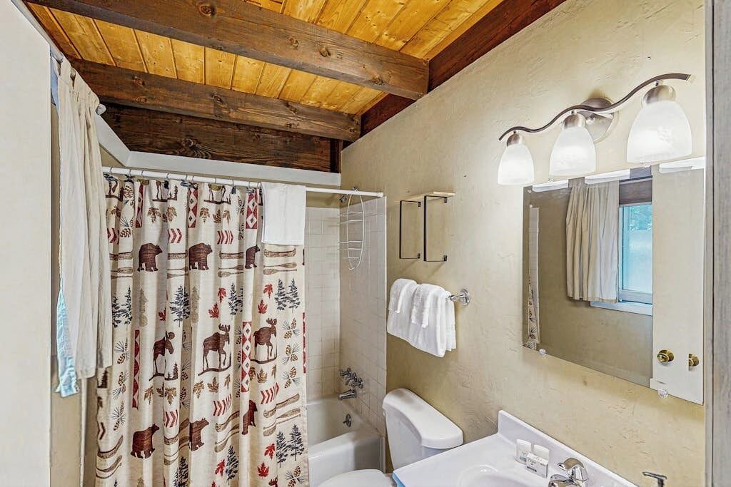 Photo of Bathroom in Wardsboro