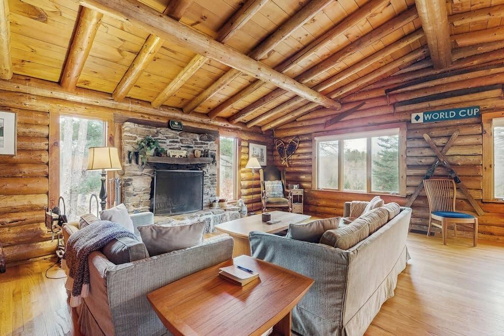 Photo of Livingroom in Weston