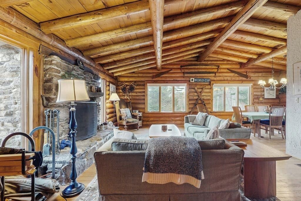 Photo of Livingroom in Weston