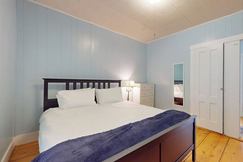 Photo of Bedroom in Weston