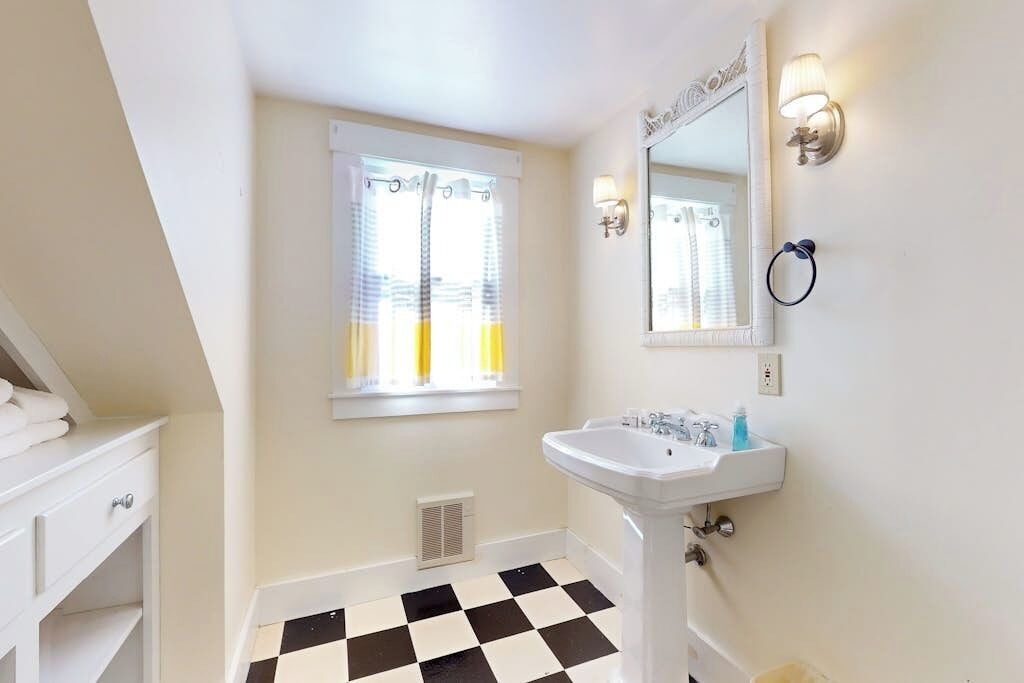 Photo of Bathroom in Weston