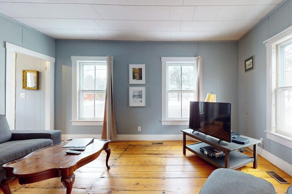 Photo of Livingroom in Weston