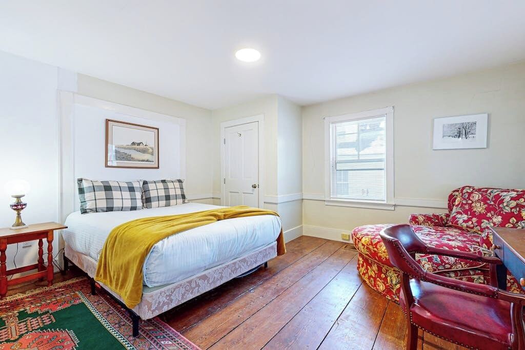 Photo of Bedroom in Weston
