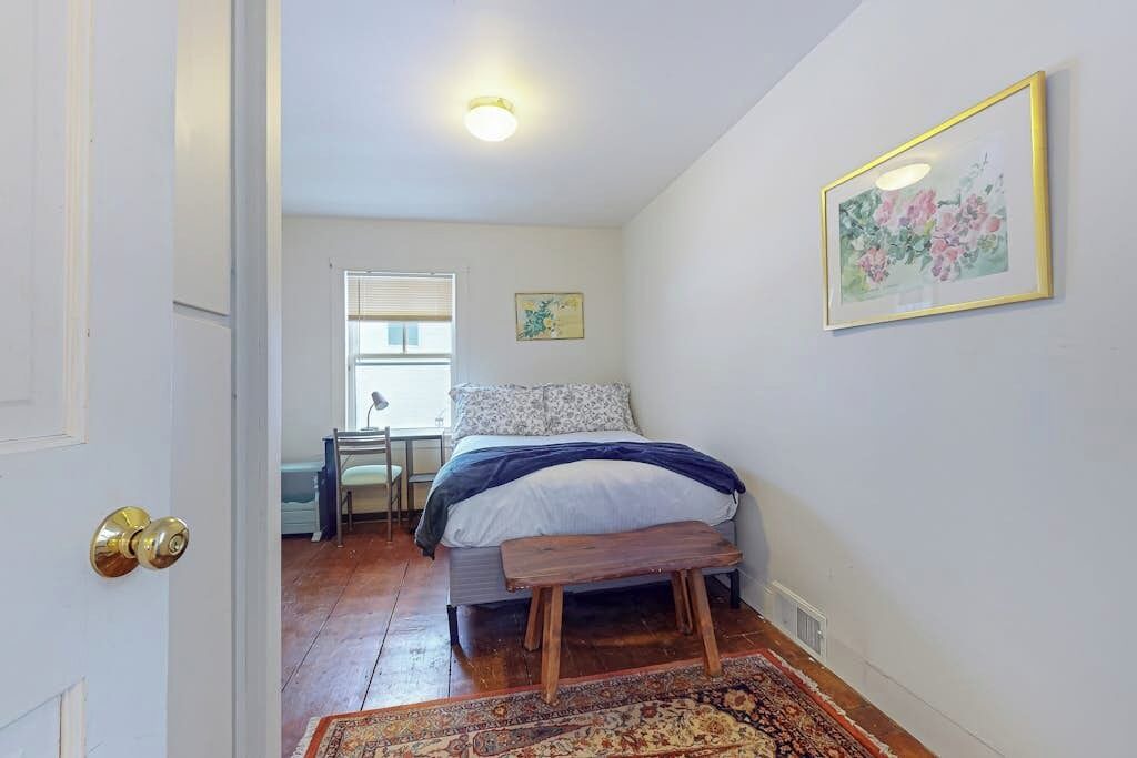 Photo of Bedroom in Weston