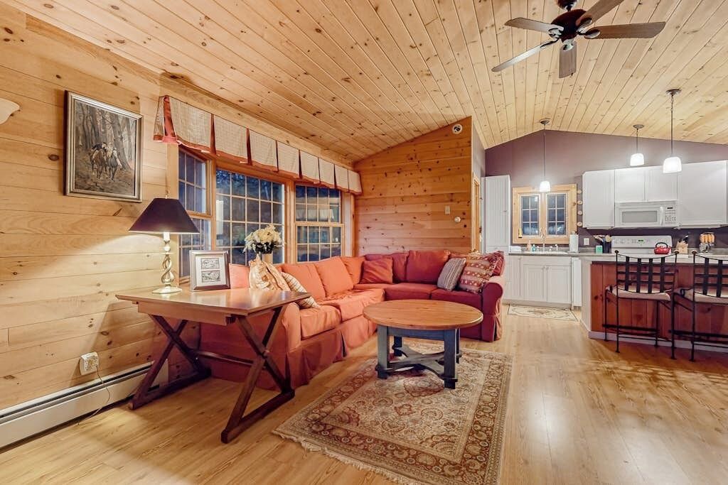 Photo of Livingroom in Weston
