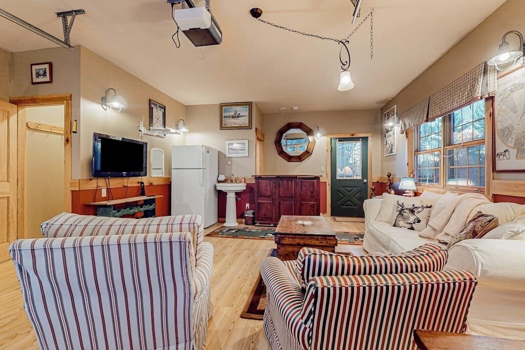 Photo of Livingroom in Weston